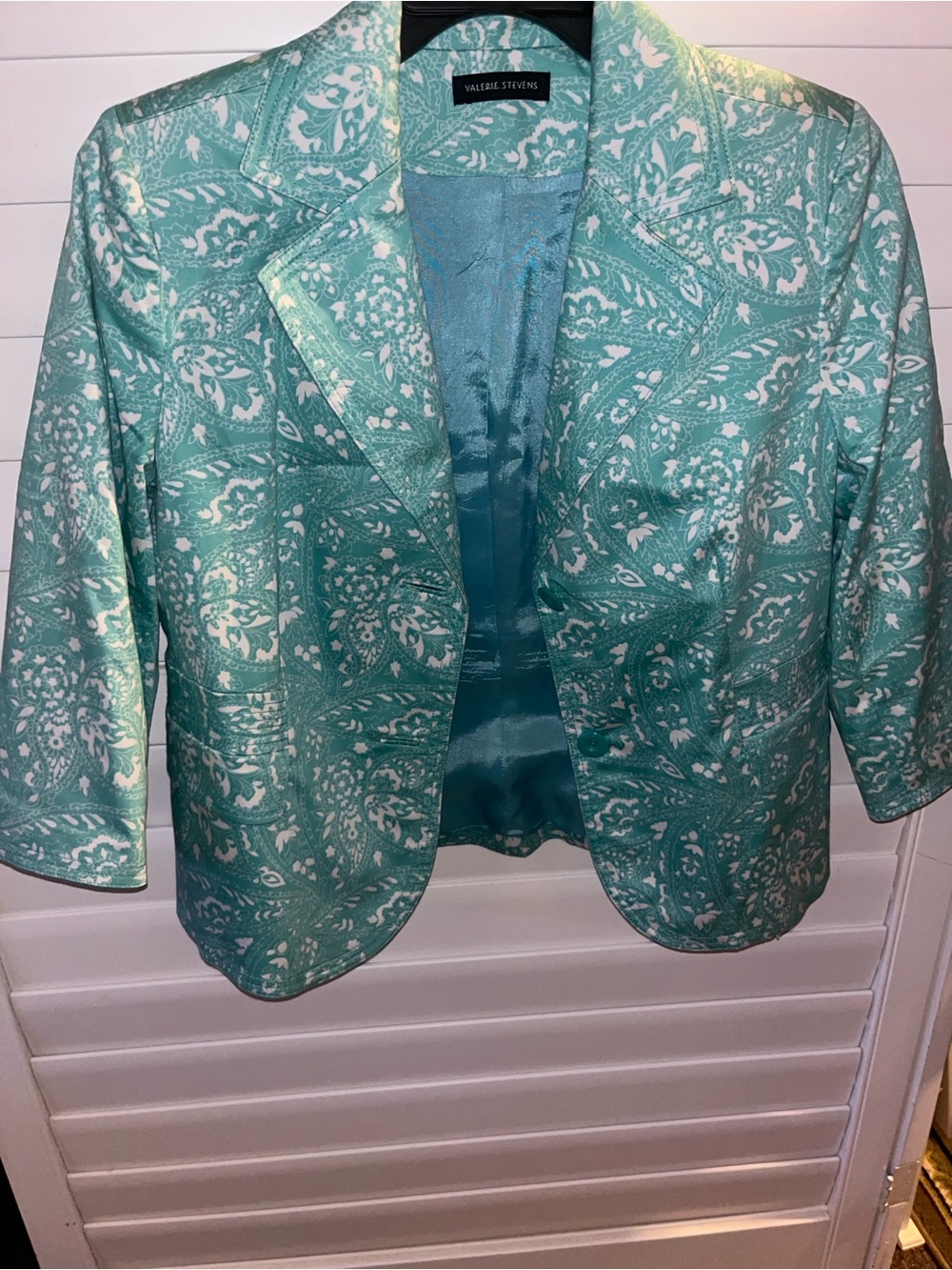 Valerie Stevens Aqua and White Patterned Open-Front Jacket